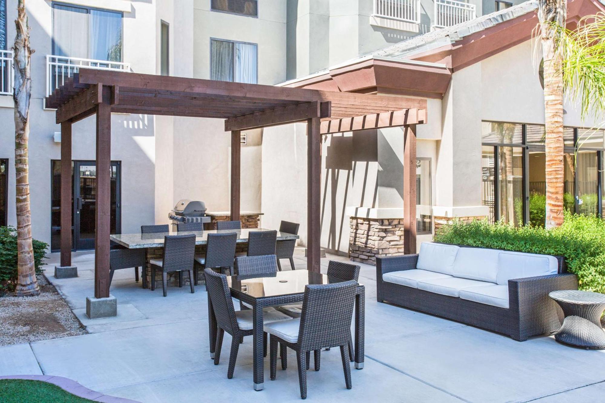 Homewood Suites By Hilton Phoenix-Ейвъндейл Екстериор снимка